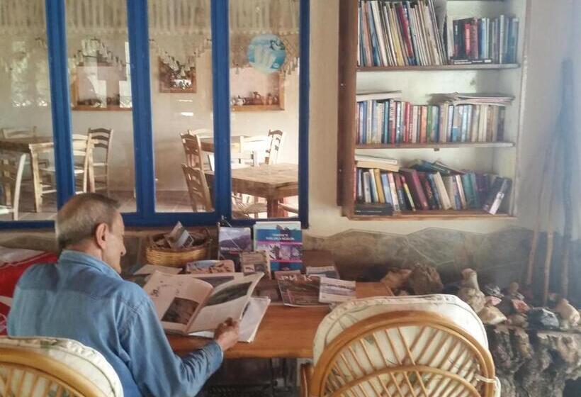 בית מלון כפרי Selenes Pansiyon