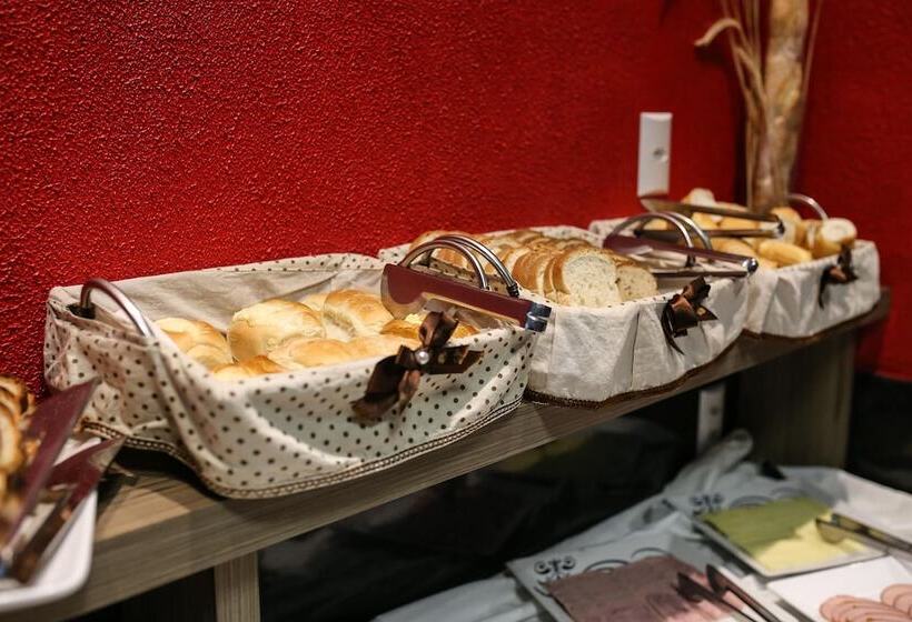 Tri Hotel Smart Criciuma