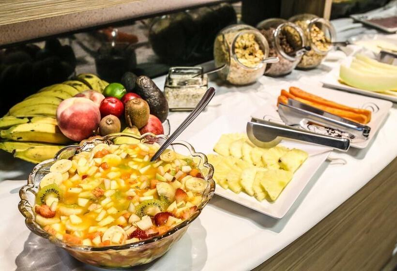 Tri Hotel Smart Criciuma