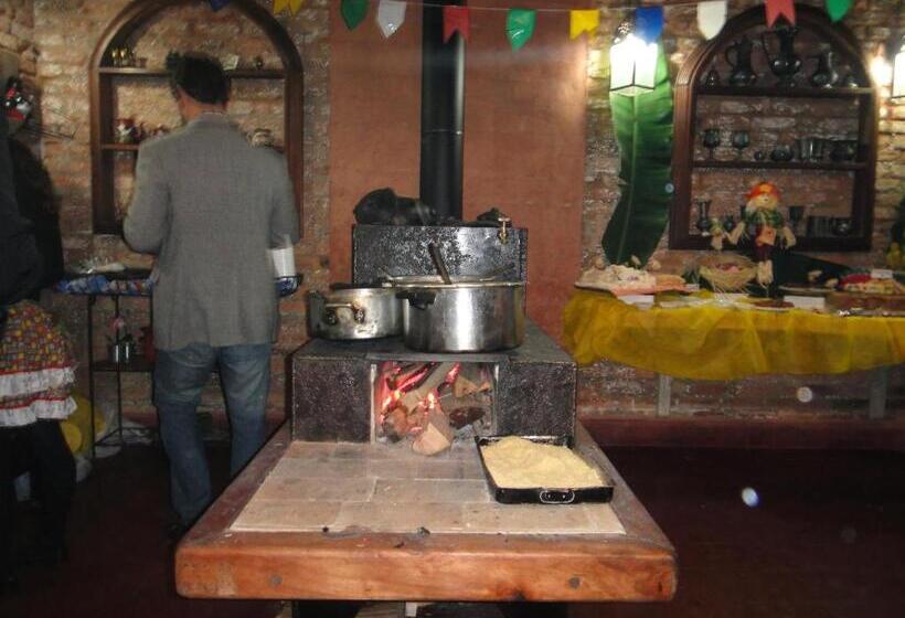 Отель Vista Linda