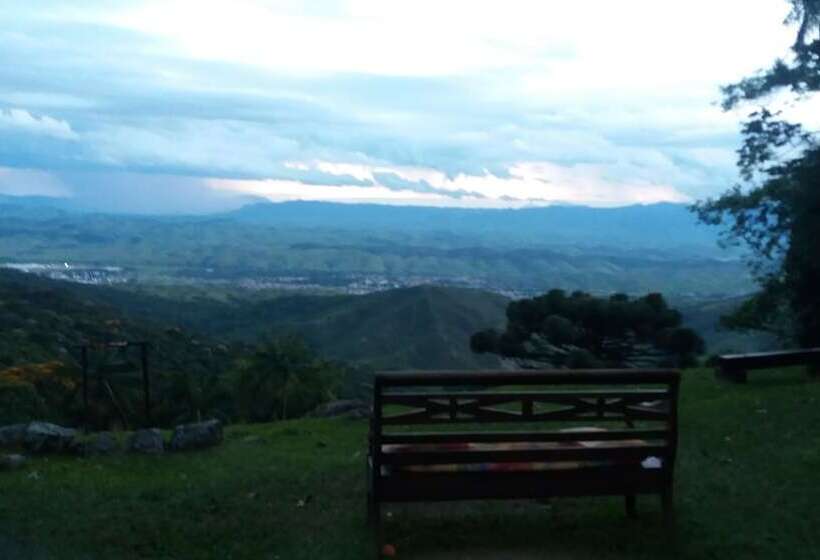 Отель Vista Linda