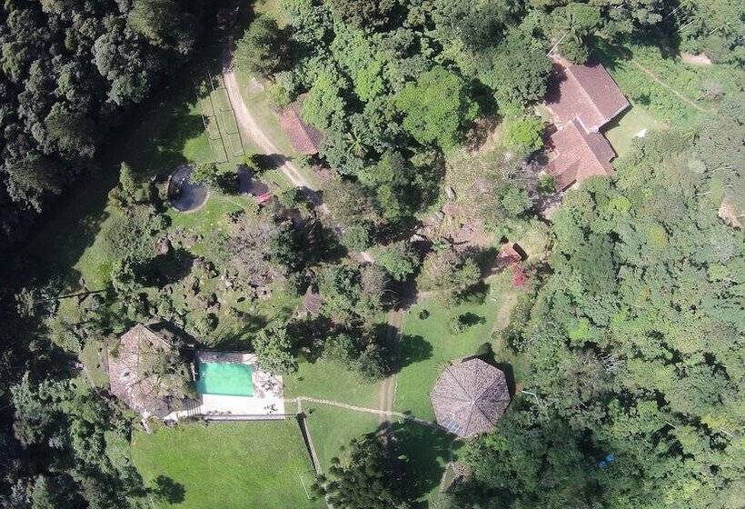 Отель Vista Linda