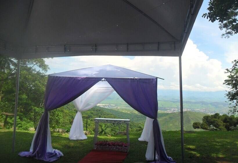 Отель Vista Linda