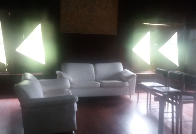 Отель Vista Linda