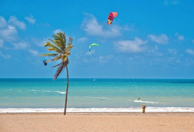 Отель Windtown Beach