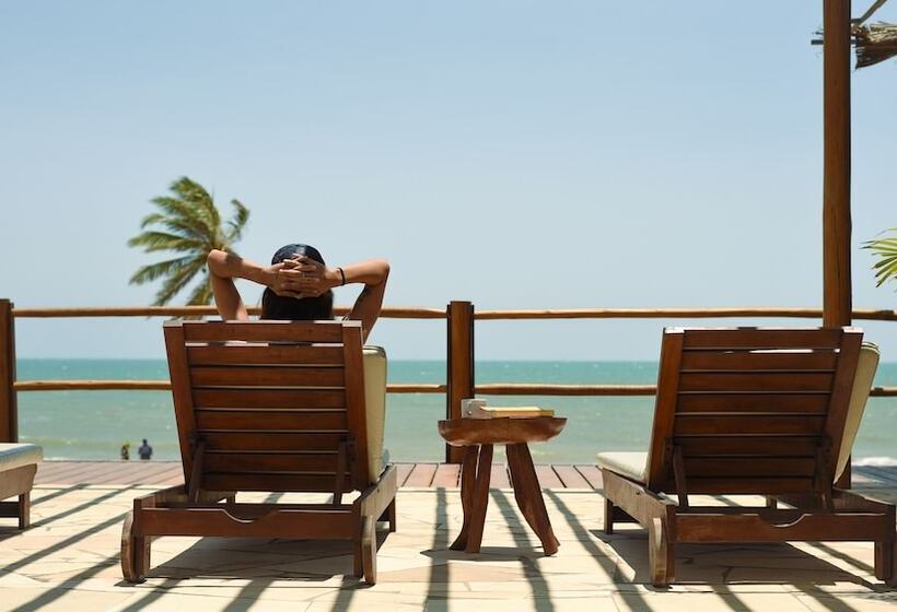 Отель Windtown Beach