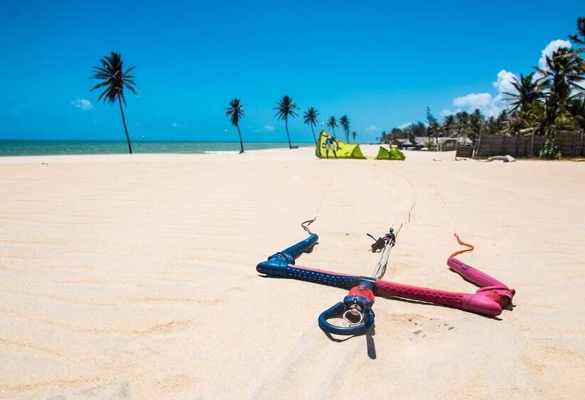 Отель Windtown Beach