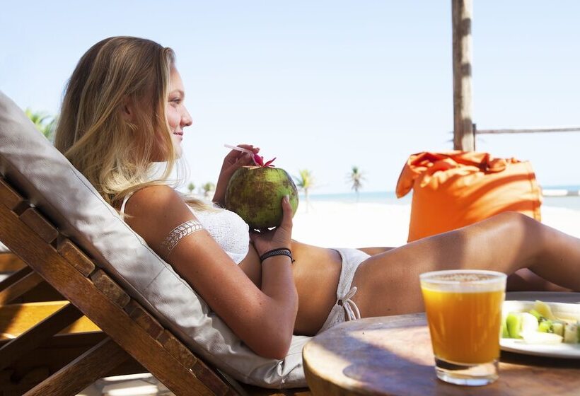 Отель Windtown Beach