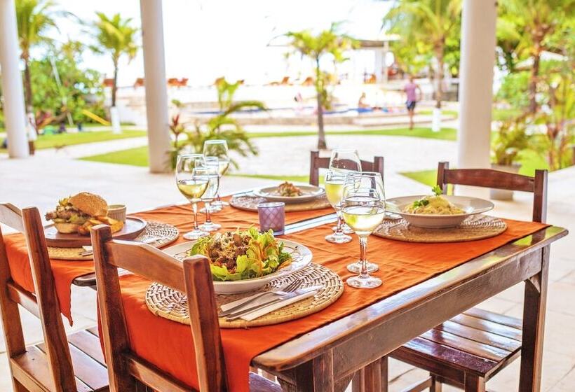 Отель Windtown Beach