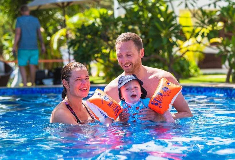 Отель Windtown Beach