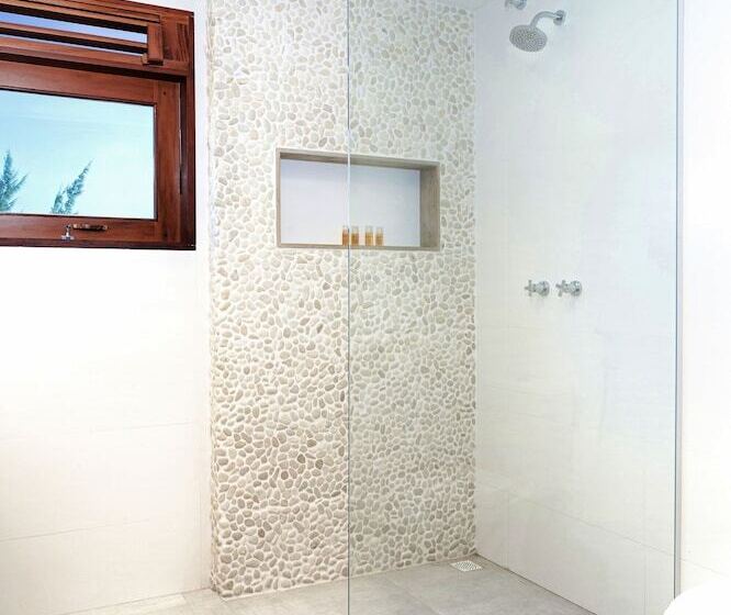 Отель Windtown Beach