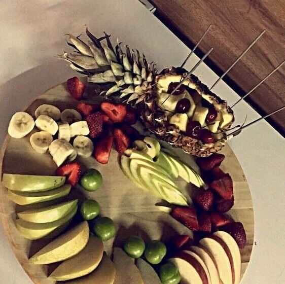 בית מלון כפרי Yucel