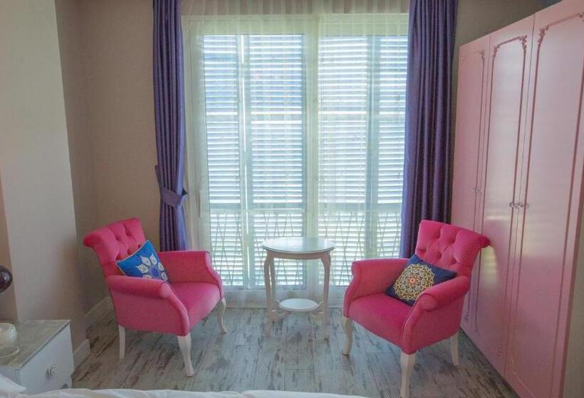 Limnades Hotel İznik