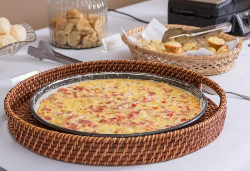 Maria Quitéria Hotel & Flat