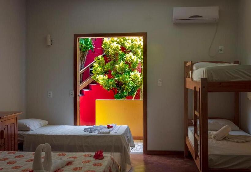 O Pharol Hostel E Pousada