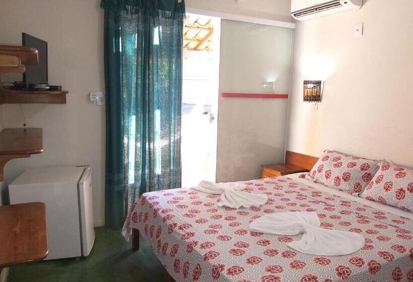 O Pharol Hostel E Pousada