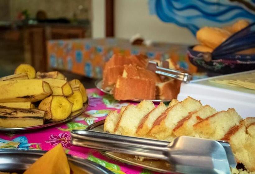 O Pharol Hostel E Pousada