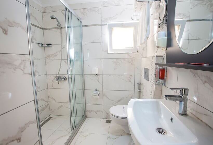 Общежитие Azra Suite Otel