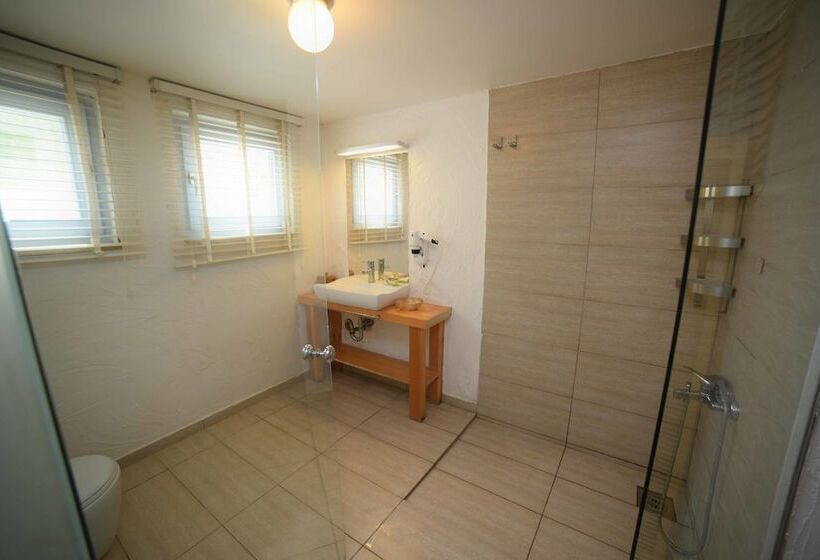 تختخواب و صبحانه Aspasia House