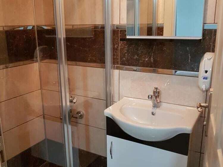 ベッドアンドブレックファースト Karadeniz Pansiyon