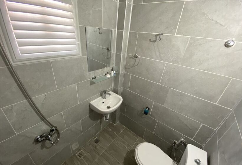 Bed and Breakfast Karya