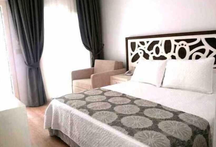 مبيت وإفطار Meggs Bodrum Beach