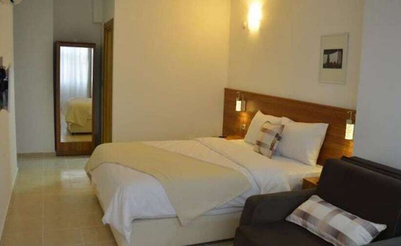 בית מלון כפרי Agz