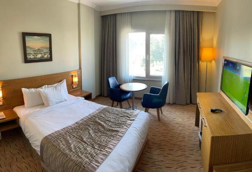 فندق Almina Park