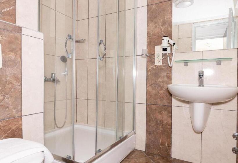 בית מלון כפרי Amfora