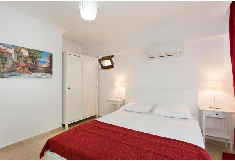 בית מלון כפרי Ayka