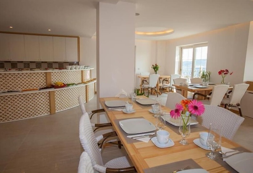 בית מלון כפרי Aysima