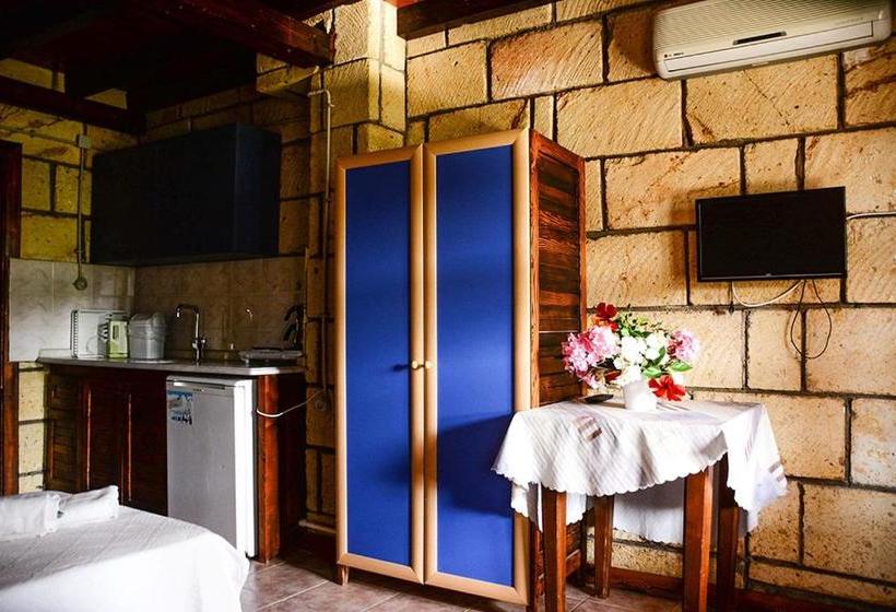 Отель Borabora Apart