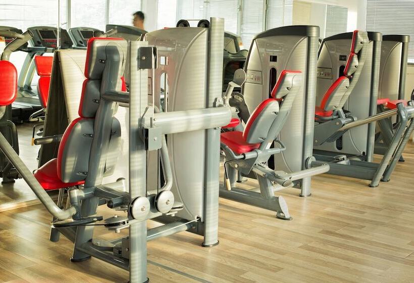 בית מלון כפרי Cavusoglu Tower