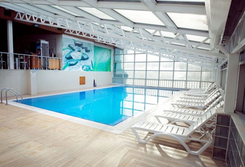 בית מלון כפרי Cavusoglu Tower