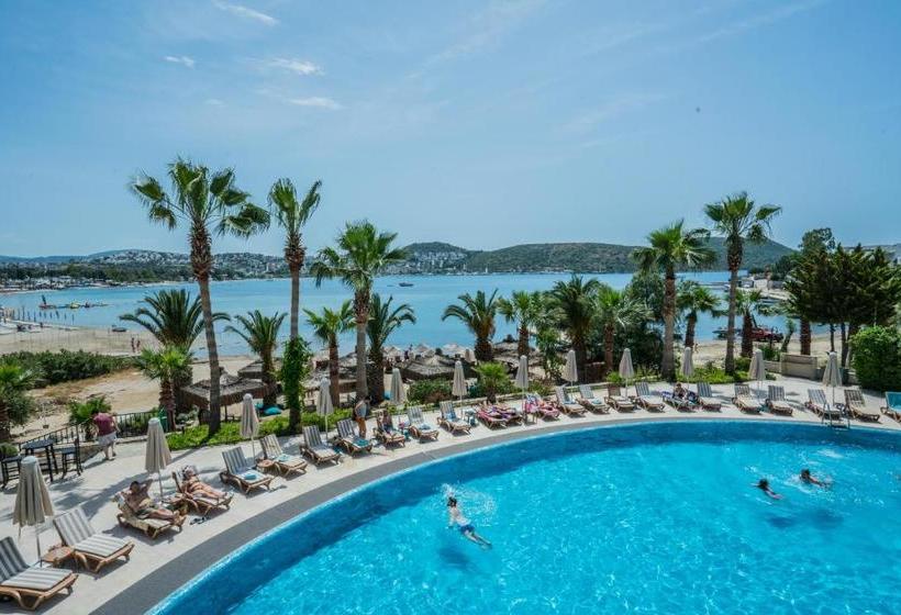 فندق Costa 3s Beach