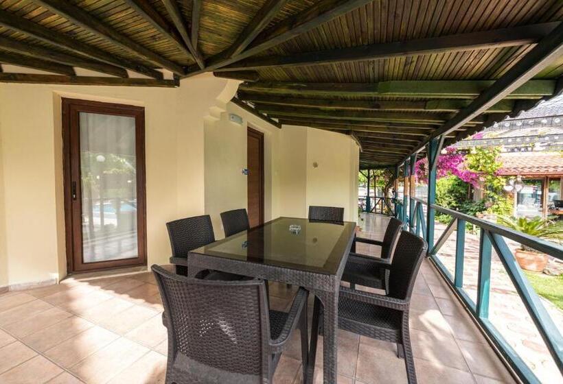 호텔 Dedeminn Garden