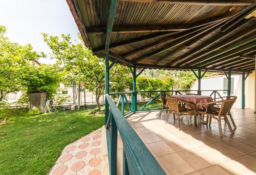 호텔 Dedeminn Garden