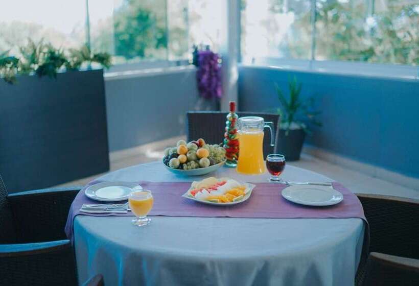 هتل Ener Old Castle Resort