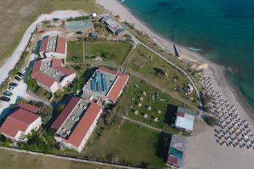 Surf Egitim Merkezi Oteli
