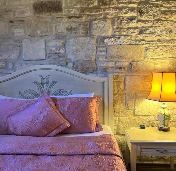 בית מלון כפרי Griffon