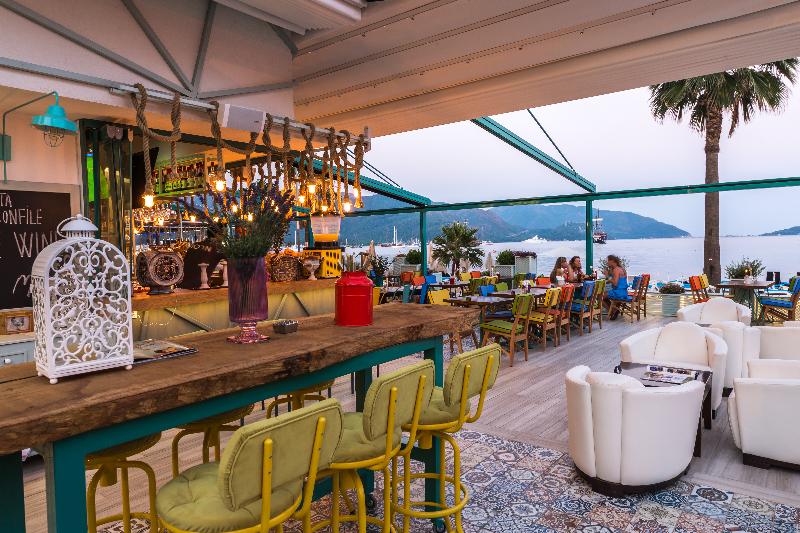 Honeymoon Beach Otel