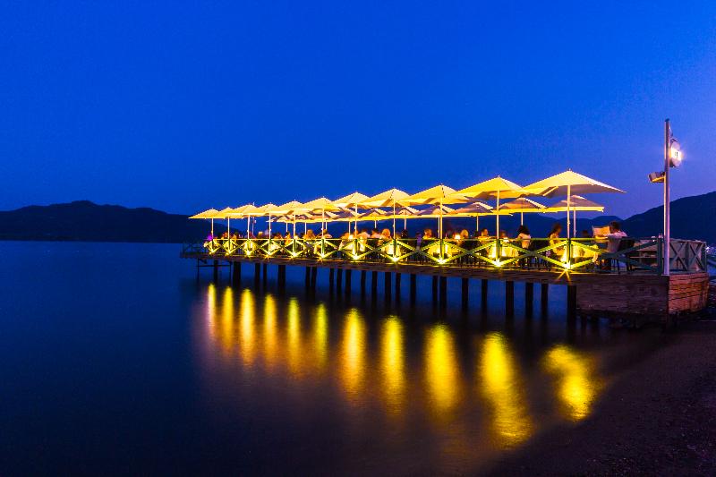 Honeymoon Beach Otel