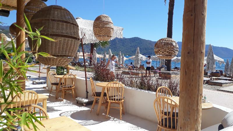 Honeymoon Beach Otel