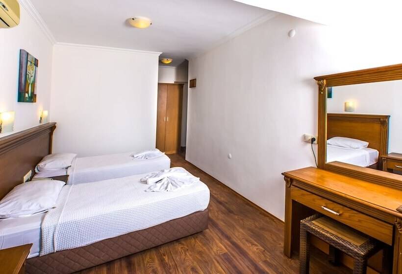 Honeymoon Beach Otel