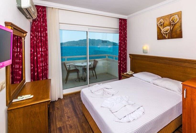 Honeymoon Beach Otel