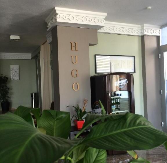 Отель Hugo