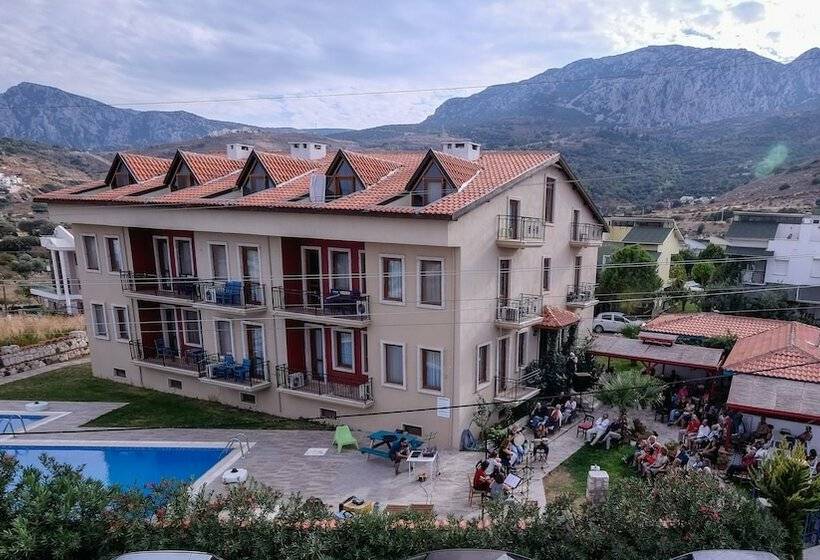 هتل Karaburun Konak