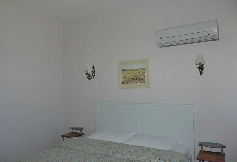 호텔 Karaburun Konak