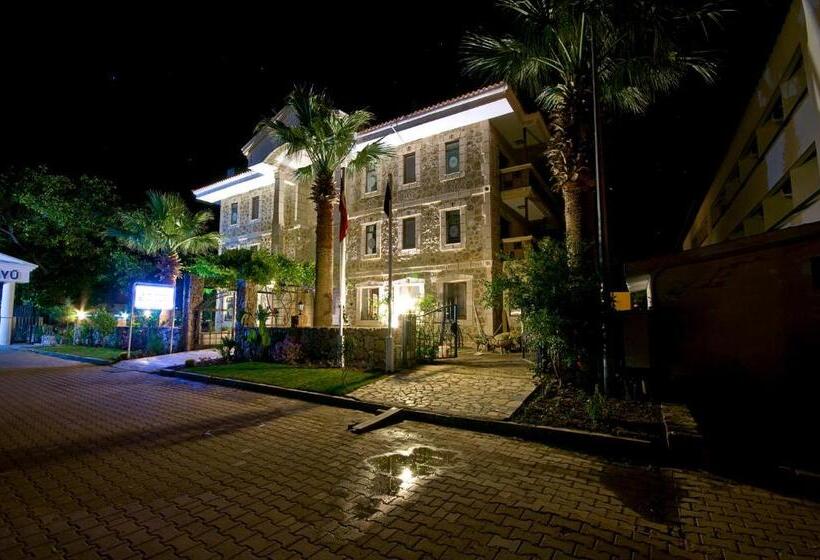 בית מלון כפרי My Marina Select