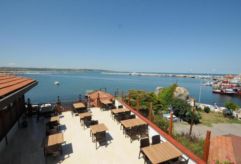 酒店 Phellos Suites